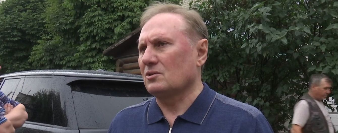 "С политикой не завязываю". Ефремов рассказал о своих планах после освобождения из СИЗО