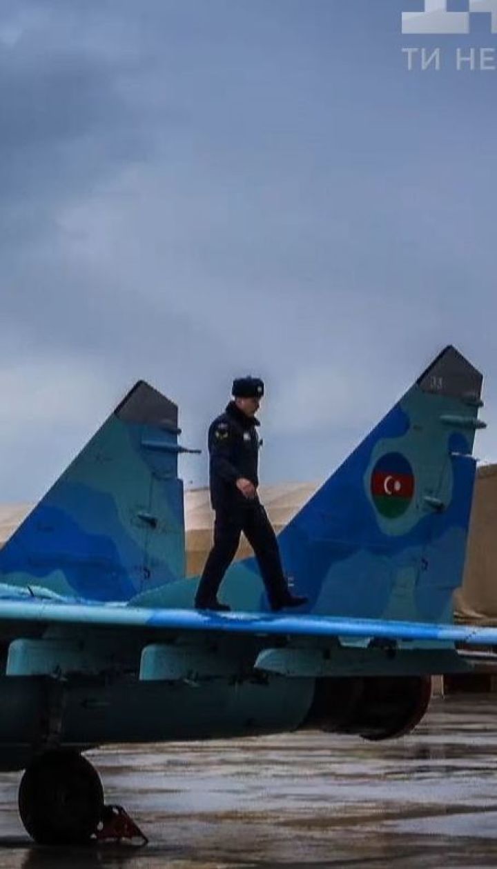 Над Каспийским морем исчез азербайджанский истребитель