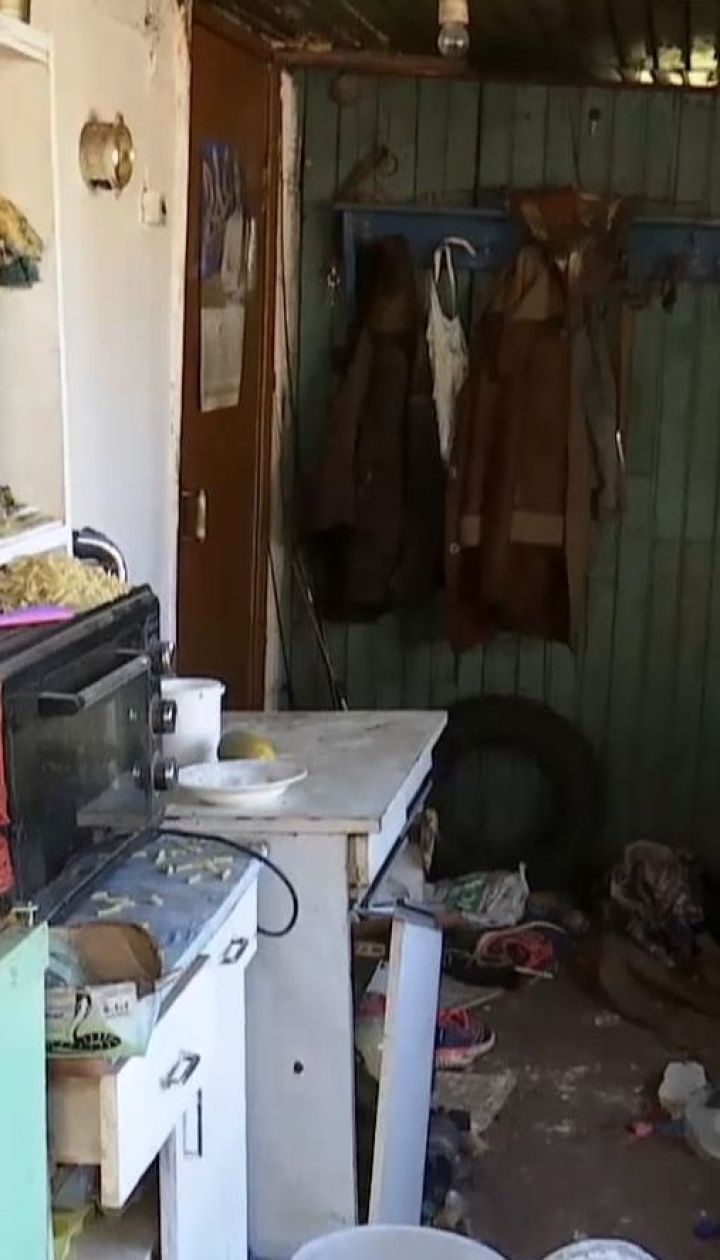 В результате взрыва газа в частном доме мужчину и его двух дочерей госпитализировали с ожогами