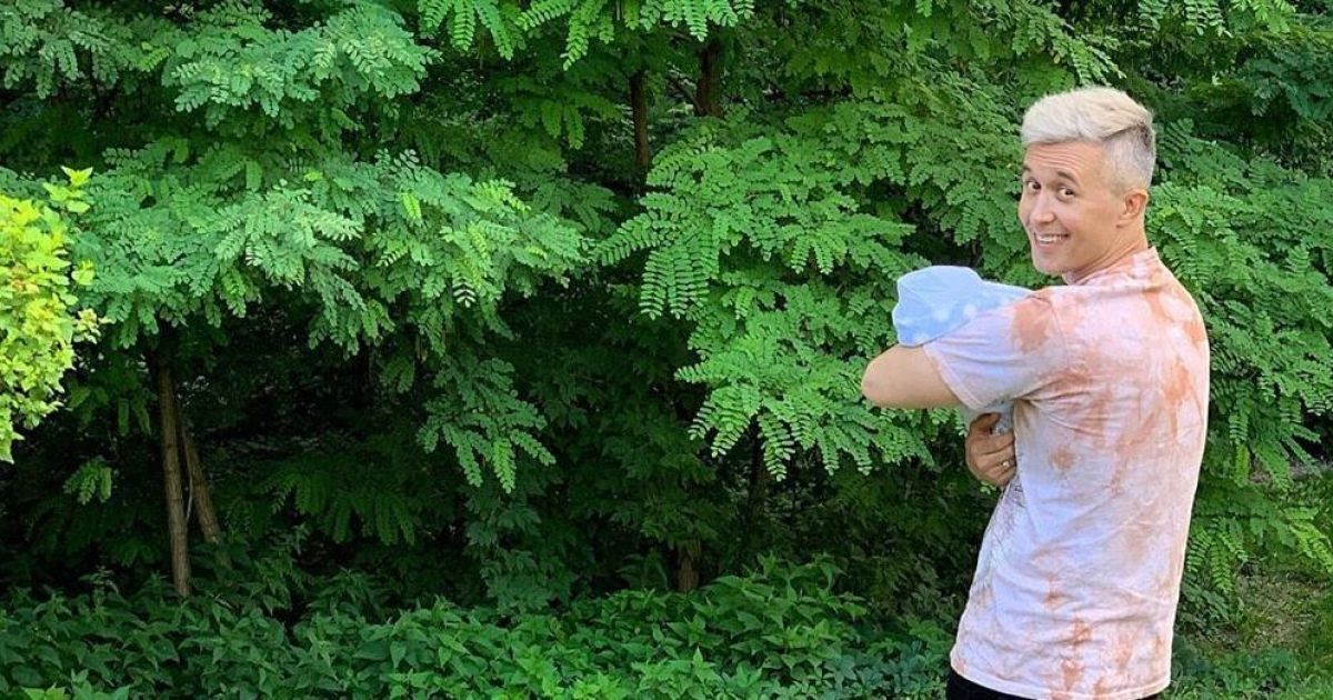 Сергій Бабкін влаштував зворушливий концерт на кухні новонародженому сину