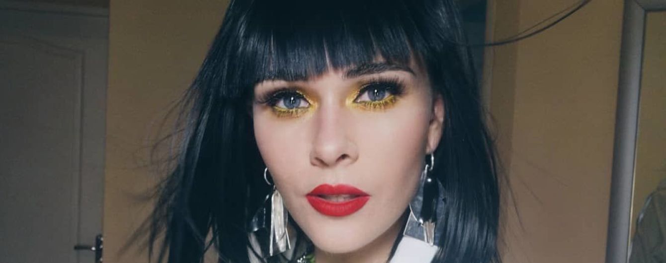 Фронтвумен The Hardkiss Саніна показала, який вигляд мала у вісім років