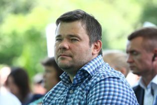 "Не читайте советских газет". Юрист, который сыграл свадьбу в Сен-Тропе, рассказал об отношениях с Богданом