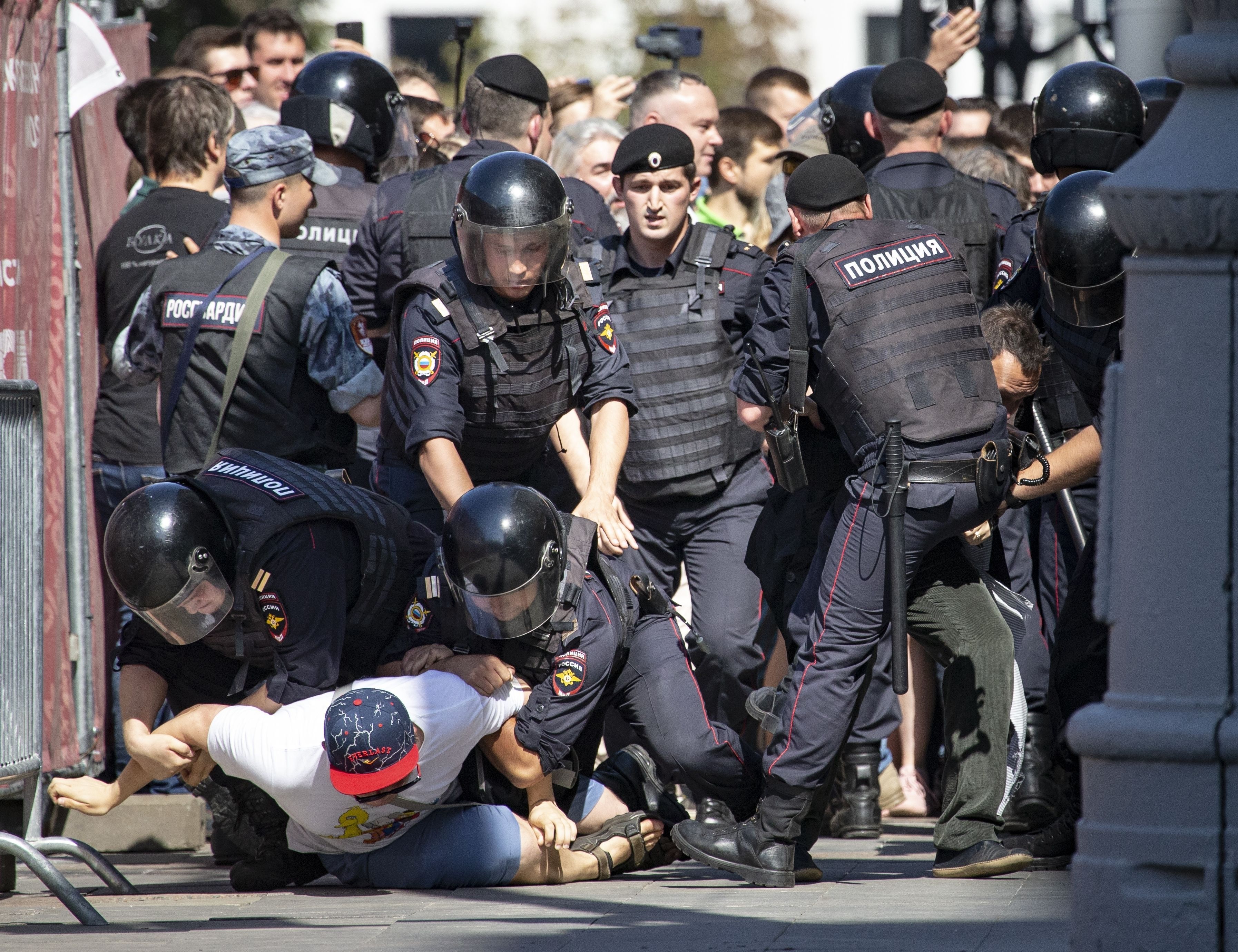 Протести в Москві
