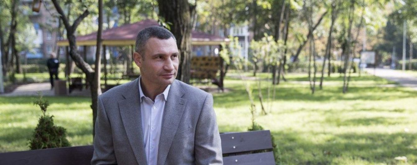 Кличко пояснив свою підтримку Порошенка на виборах, але ухилився від запитання про відсутність на з’їзді