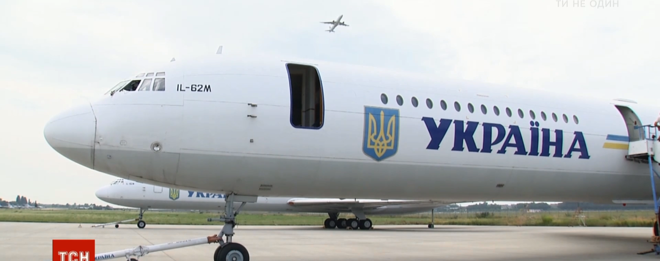 У літака Зеленського відмовив двигун