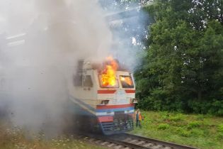 В "Укрзализныце" выяснили причину возгорания электрички возле Винницы - поезд подожгли