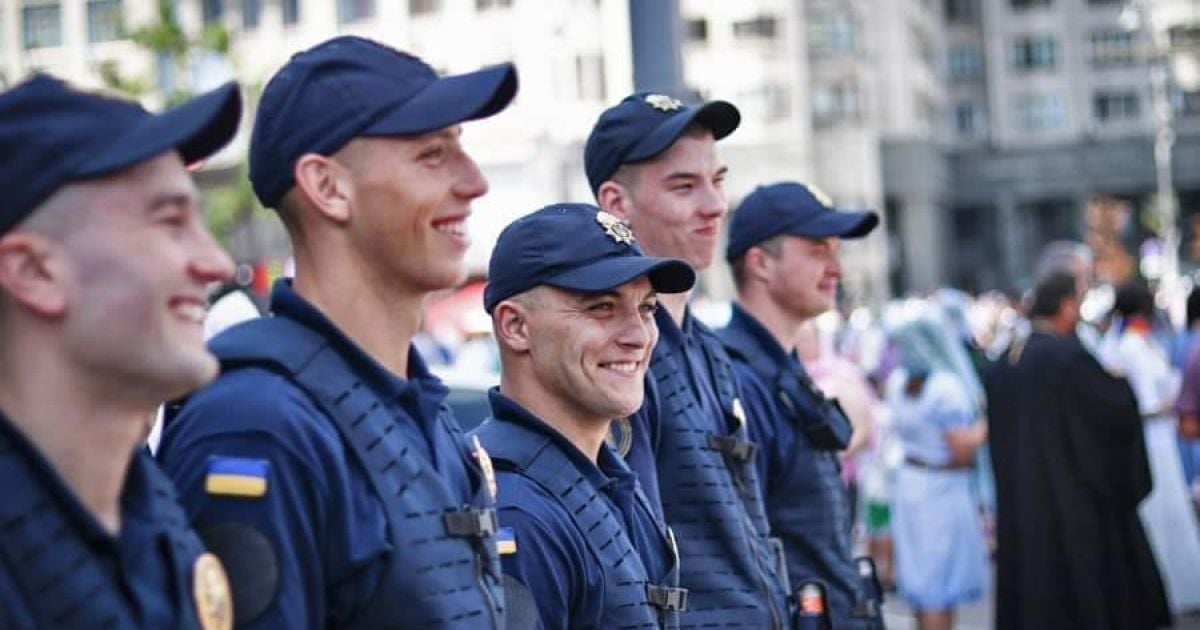 Військовослужбовці Нацгвардії виходять на самостійне патрулювання вулиць. Права та обов'язки