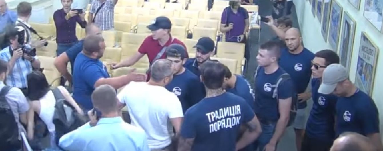 Полиция возбудила уголовное дело за срыв пресс-конференции кандидатов, проигравших выборы на Донетчине