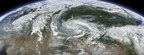 Площадь размером с Бельгию, а дым уже в США: каких масштабов достигли пожары в российской Сибири. Инфографика
