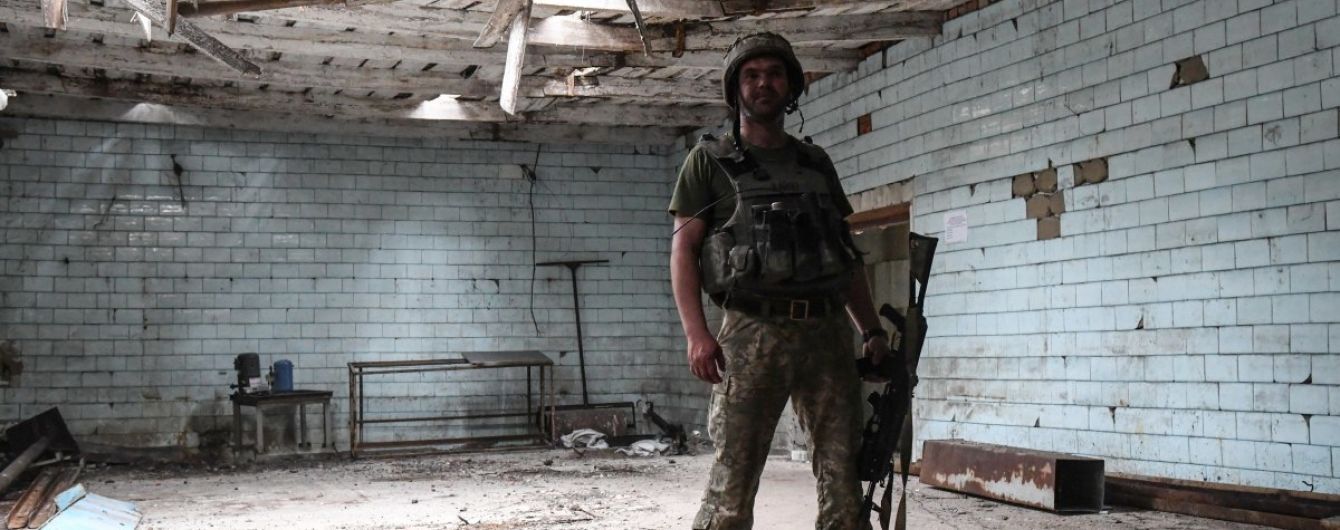 На Луганщині місцеві працюють на бойовиків і здають позиції українських військових