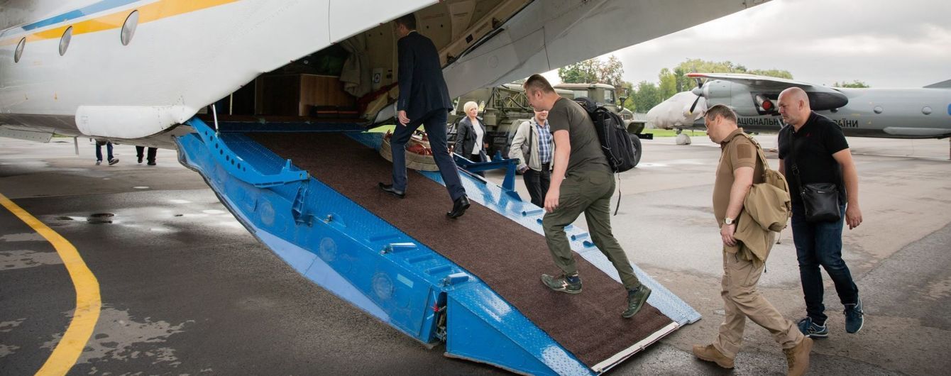 Члени ЦВК особисто полетіли на Донеччину, аби забрати документи зі скандальної дільниці