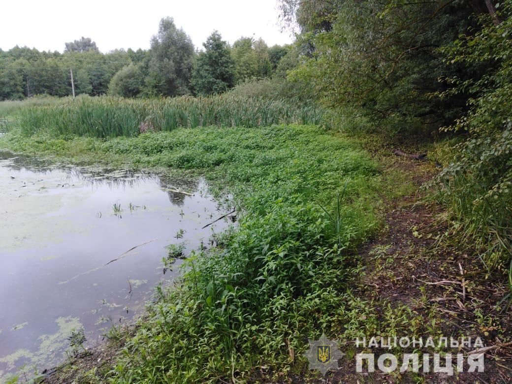 Чоловік у болоті на Сумщині_02