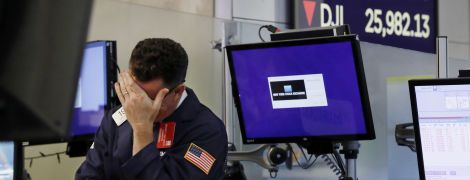 Биржи в США рухнули во второй раз подряд из-за эпидемии коронавируса
