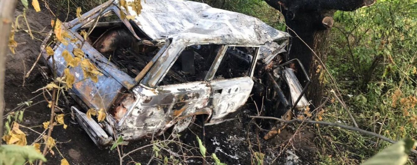 На Полтавщине после аварии заживо сгорел водитель "Жигулей"