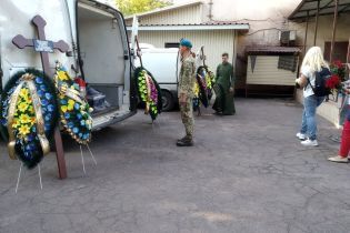 На Донбассе простились с погибшими во время обстрела четырьмя украинскими бойцами