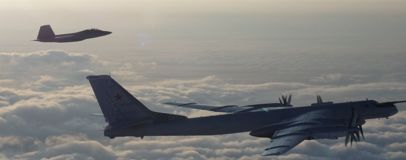 Російські бомбардувальники відпрацьовували ракетний удар по Одесі - командувач ВМС України