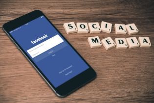 Facebook готовится к иностранному вмешательству в выборы США в 2020 году