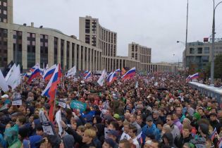 Многотысячный митинг за свободные выборы: в Москве задержали оппозиционерку Соболь, в Петербурге - журналистов