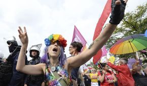 Первый прайд-парад в Плоцке стал ареной предвыборной борьбы в Польше