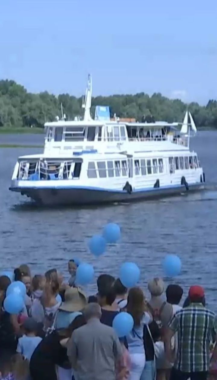 У Києві поновили роботу річкового трамваю