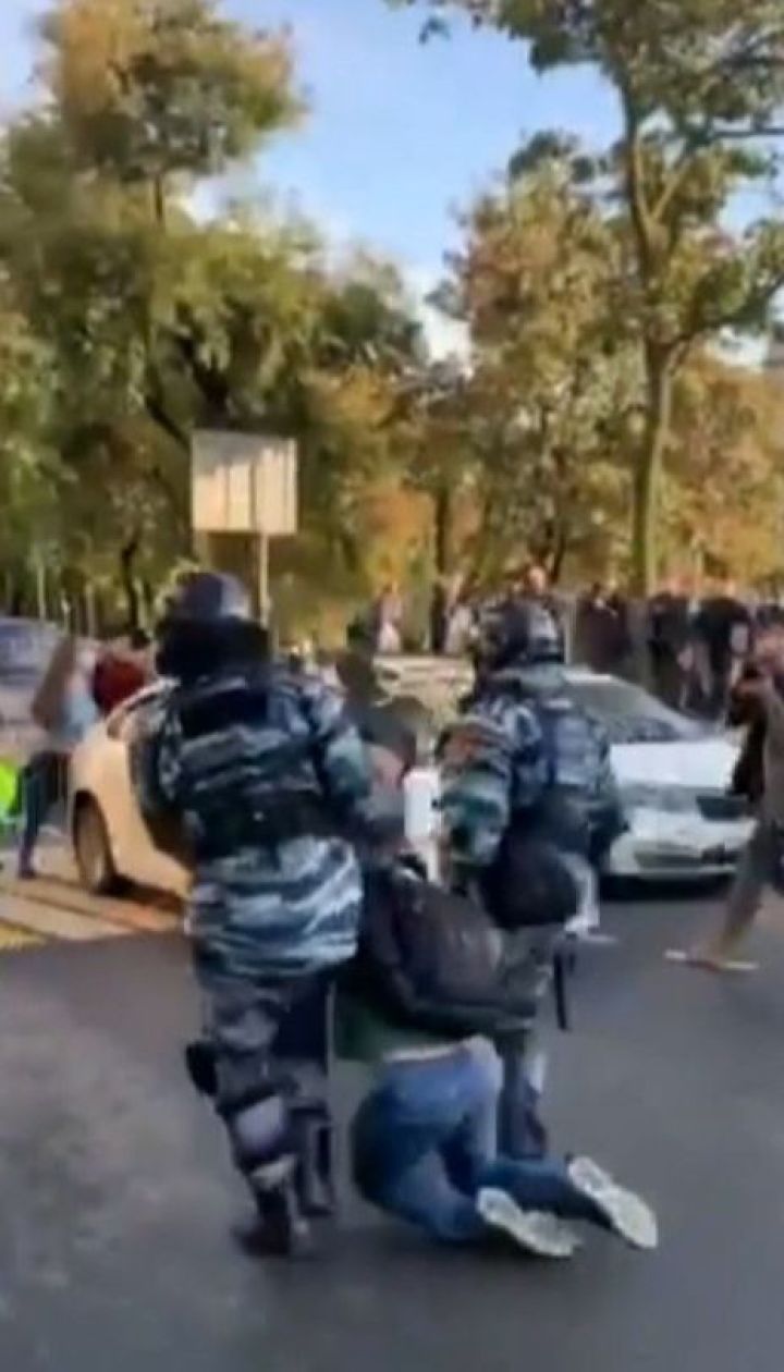 Масовий протест у Росії: майже 50 тисяч людей зібралися мітингувати лише в Москві