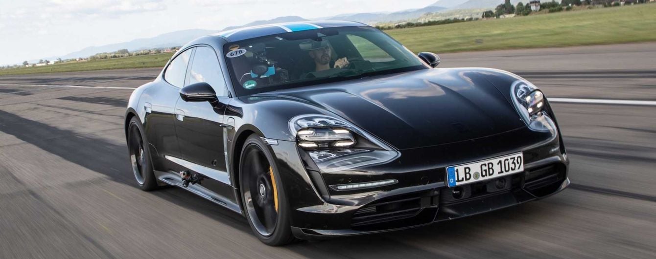 Porsche назвало дату официальной презентации электрокара Taycan
