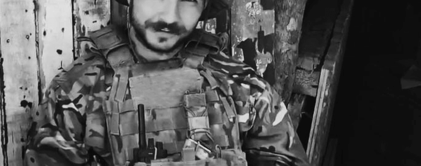 Не віддавали три доби: бійцям "Азову" вдалося забрати в окупантів тіло загиблого побратима