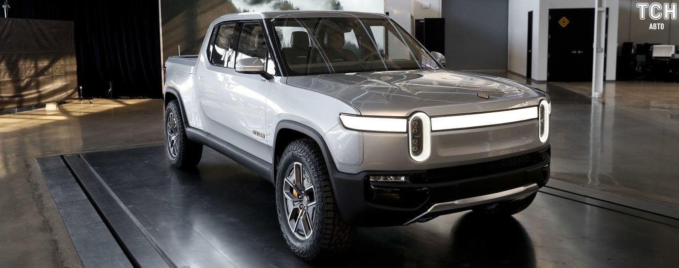 Ford выпустит электрокар на базе революционного пикапа Rivian
