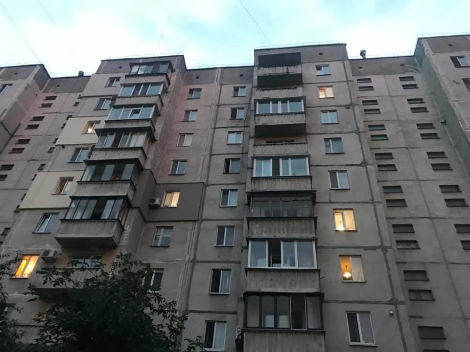 дитина випала з 9 поверху в Кременчуці_2