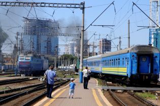 "Укрзалізниця" призначила чотири додаткові потяги до Дня Незалежності України