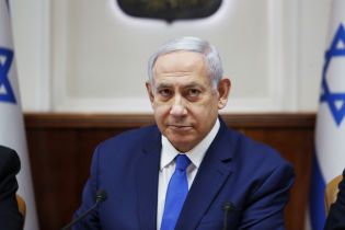 Премьер Израиля оконфузился, перепутав Бориса Джонсона с Ельциным