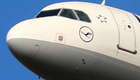 Рейс Lufthansa екстрено сів у Санкт-Петербурзі