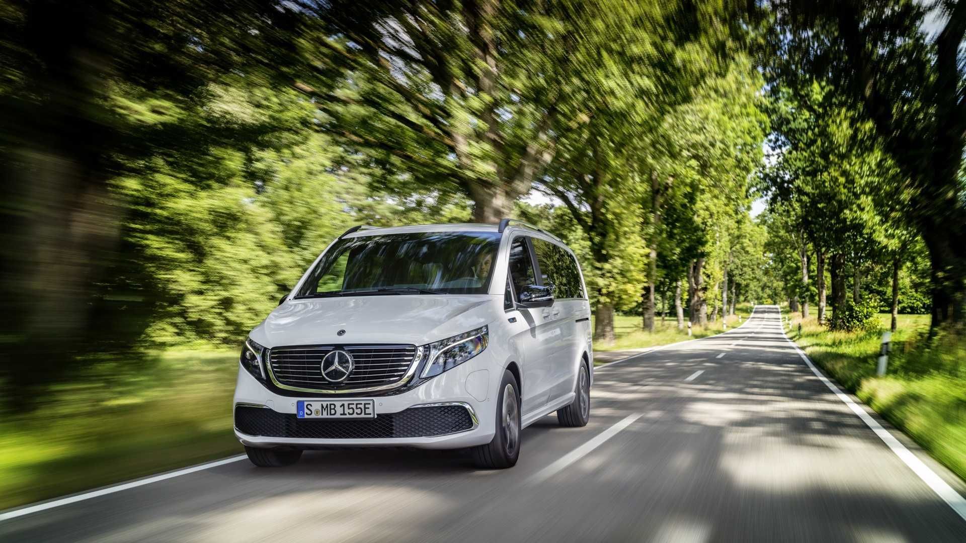 Mercedes-Benz показала электрический микроавтобус