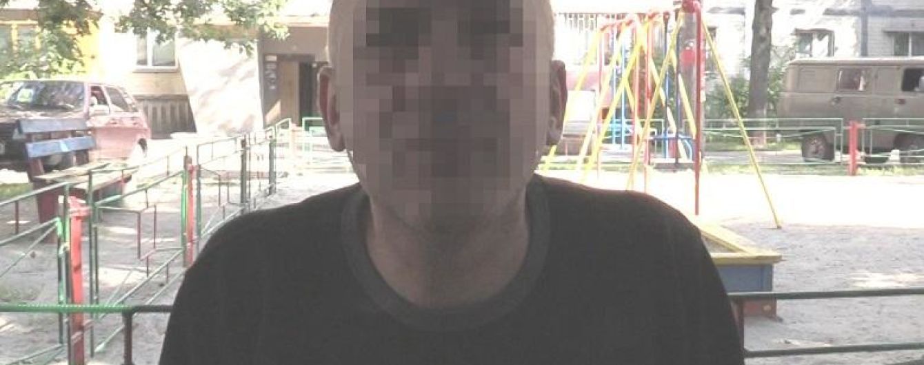 У Києві чоловік забив дружину лопатою та ліг спати