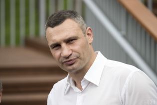 Суд открыл производство по иску Кличко против Богдана: на заседание чиновников не позовут