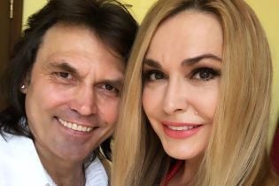 Ольга Сумська показала, як чоловік о п'ятій ранку з піснями та оберемком троянд її вітав