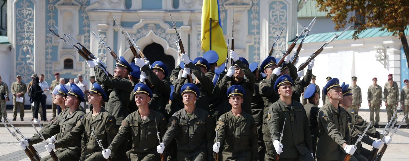 Погода на День Незалежності та вихідні: до +33, а місцями дощі