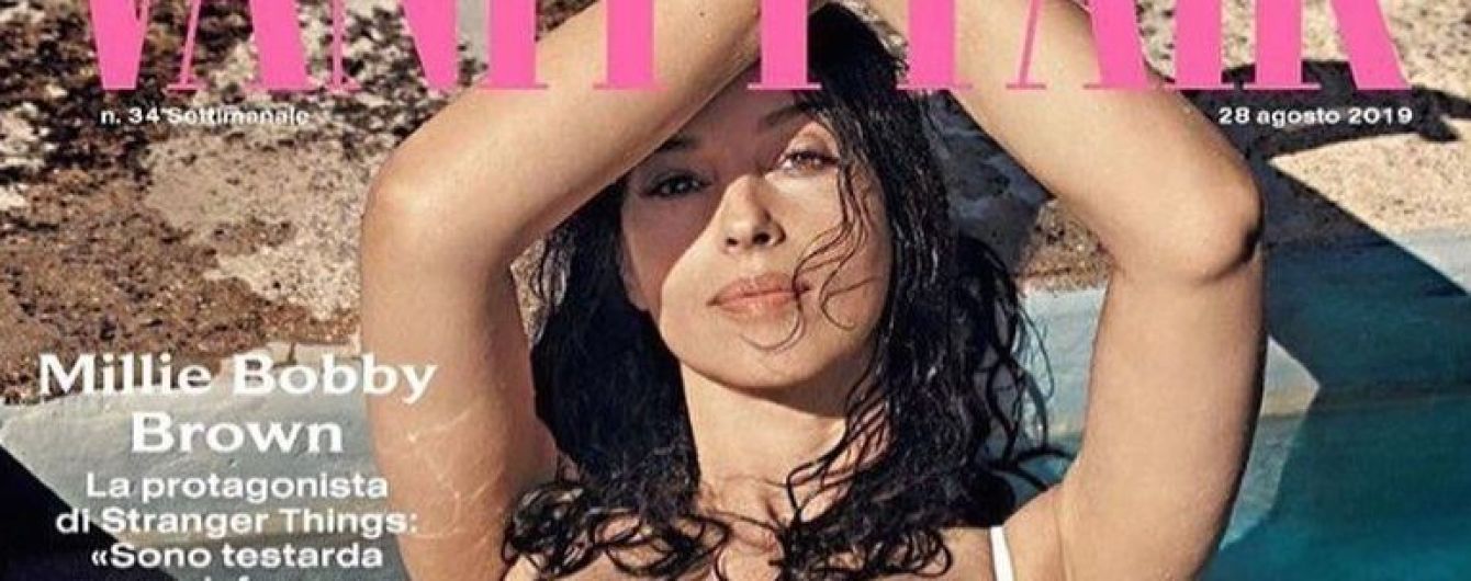 Вот это декольте: Моника Беллуччи в купальнике Dolce & Gabbana украсила обложку глянца