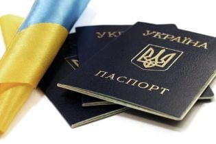 В правительстве имеют несколько подходов к введения в Украине двойного гражданства и готовят законопроект – Кулеба