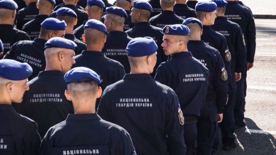 В Сети опубликовали видео с опарышами в сухпайках нацгвардийцев: военные начали расследование