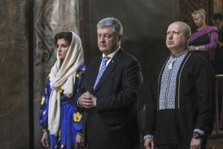 Порошенко объяснил, почему проигнорировал официальные торжества на Майдане