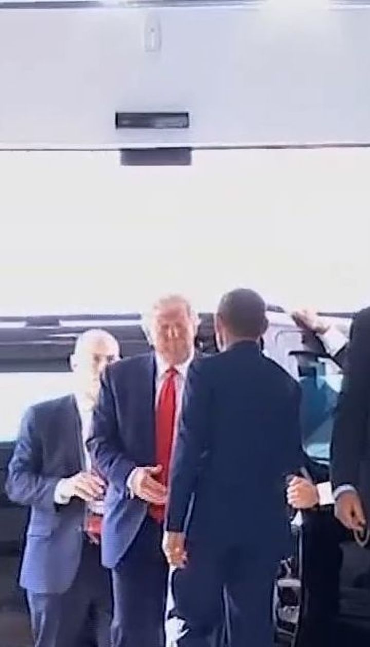 Трамп встретится с Зеленским в Варшаве - Болтон