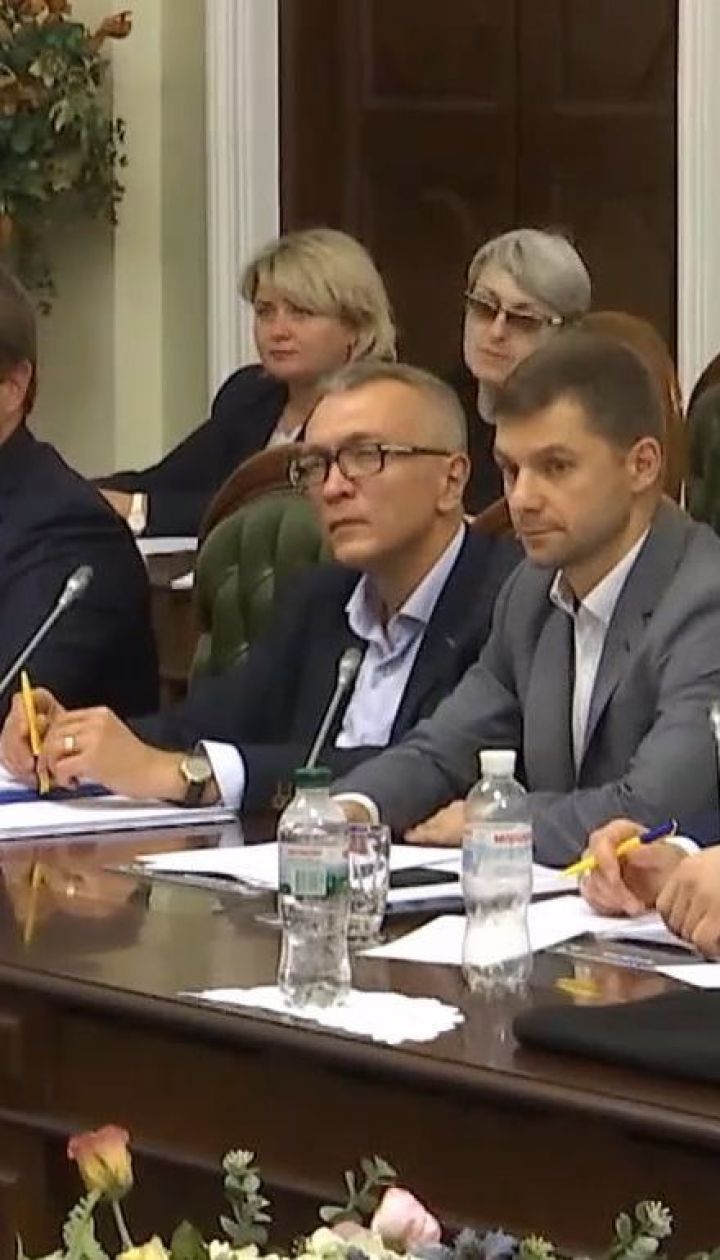 Дві партії відкликали своїх представників з комітету з питань свободи слова