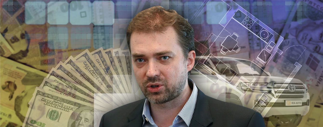 Будинок у Києві, позашляховик та $200 тис. готівкою: декларація міністра оборони Загороднюка