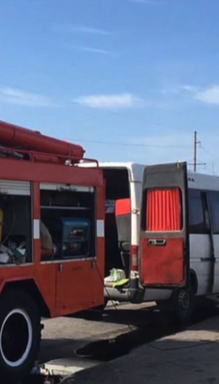 Десять человек пострадали вследствие аварии в Днепропетровской области