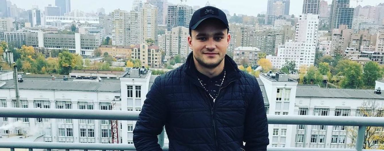 "Чувствую себя Богом". В Сети опубликовали видео одесского полицейского с бутылкой за рулем