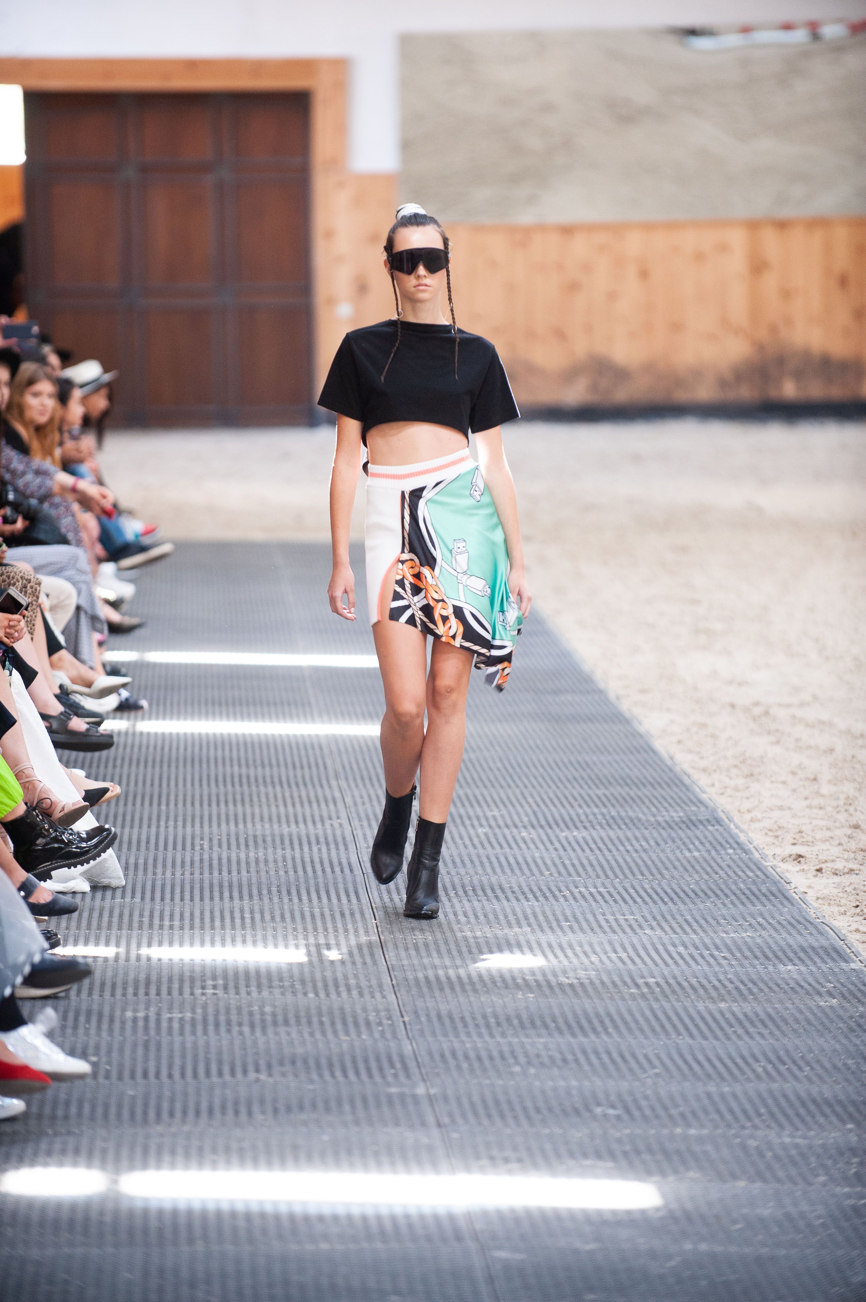 Показ коллекции SS 20 Jean Gritsfeldt_3