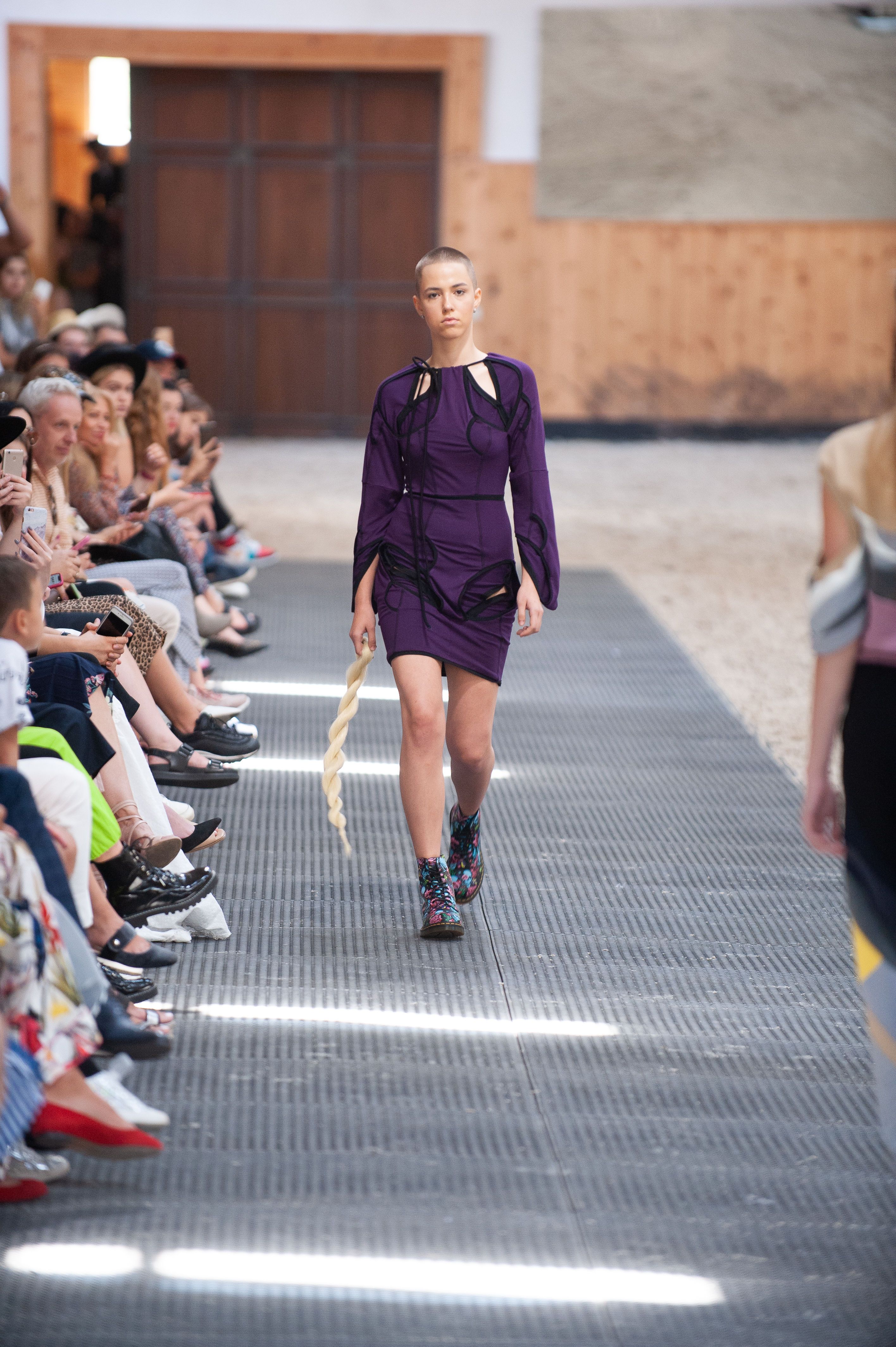 Показ коллекции SS 20 Jean Gritsfeldt_8