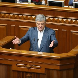 ДБР викликало Порошенка на допит через прослуховування на міжнародних переговорах