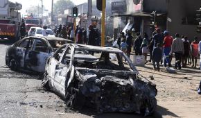 У Південній Африці 5 людей загинули через масові пограбування та напади на іноземців